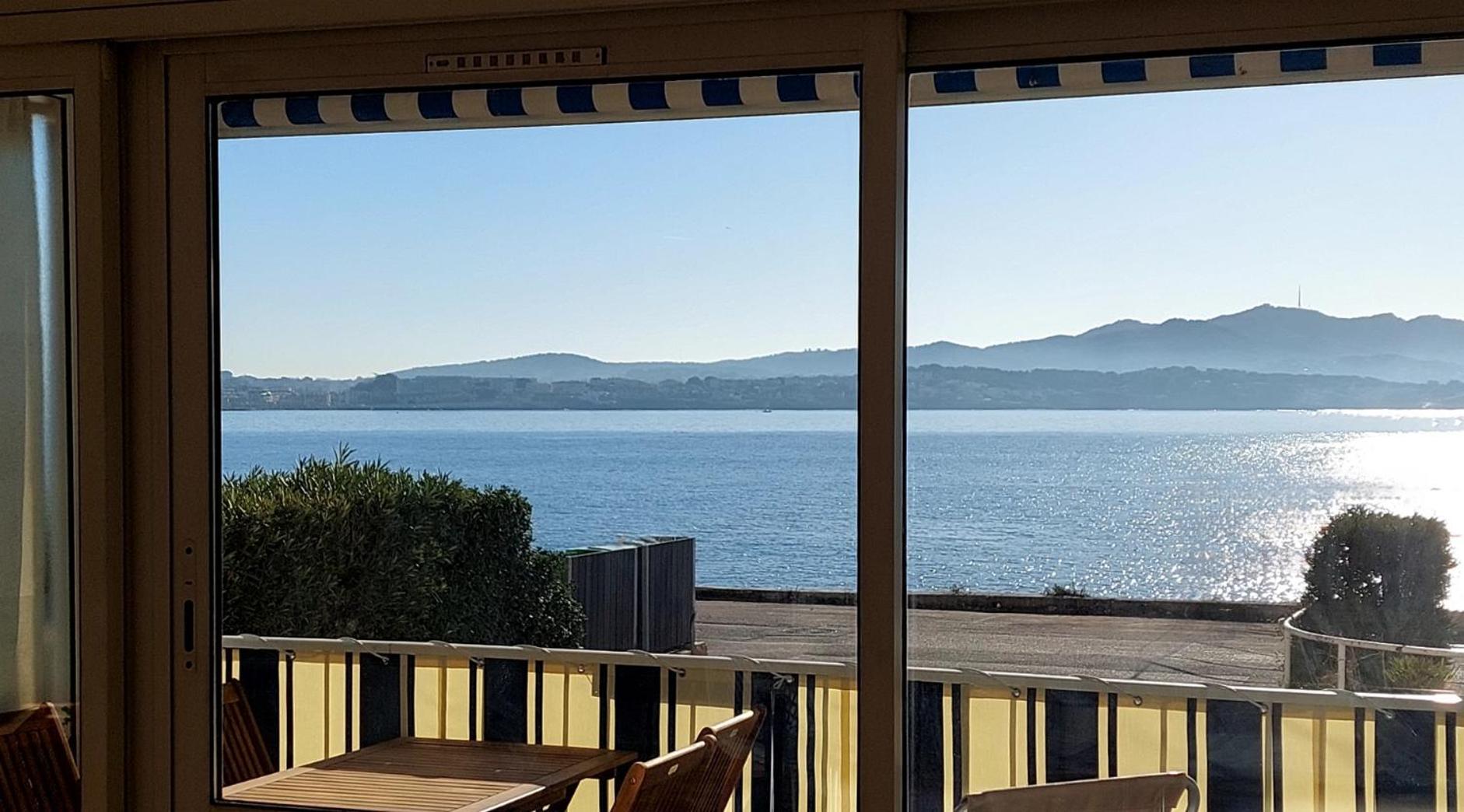 Front De Mer - Emplacement Prise Au Calme - T2 Moderne Et Entierement Climatise - Tout A Pieds Sanary-sur-Mer Exterior foto